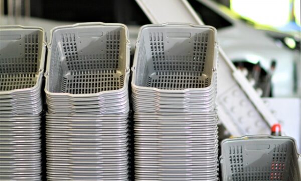 カゴ・カートの回収＆配置作業